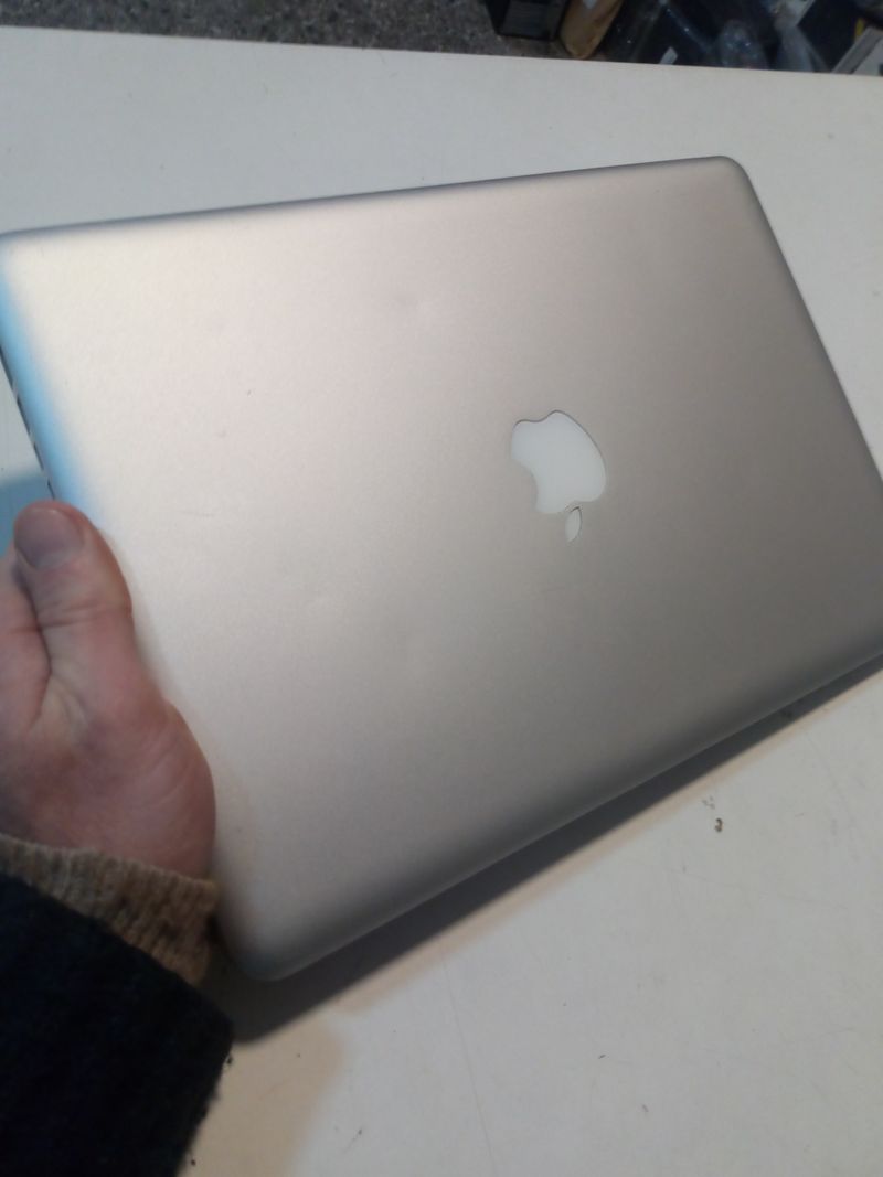 MacBook Pro 13 Core i5 4GB RAM SSD 256GB afbeelding 3