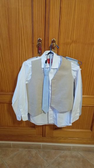 Traje de Comunión Azul y Beige