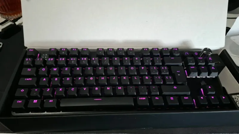 Corsair K70 CORE TKL Wireless RGB afbeelding 3