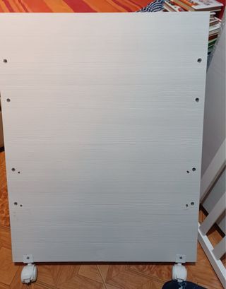 Cuna de bebé blanca con estrella