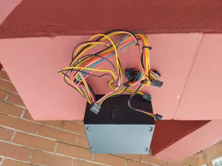 Fuente de alimentación para ordenador