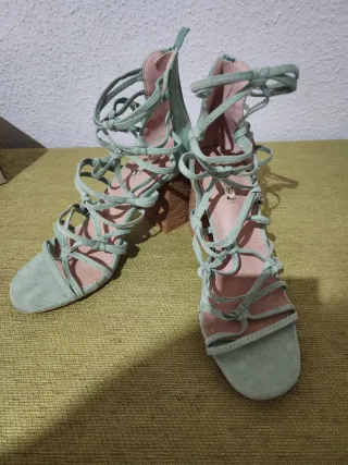 Sandalias de tacón verdes