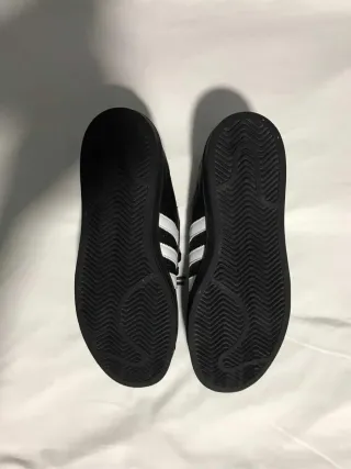 Adidas Superstar Zapatillas Negras y Blancas