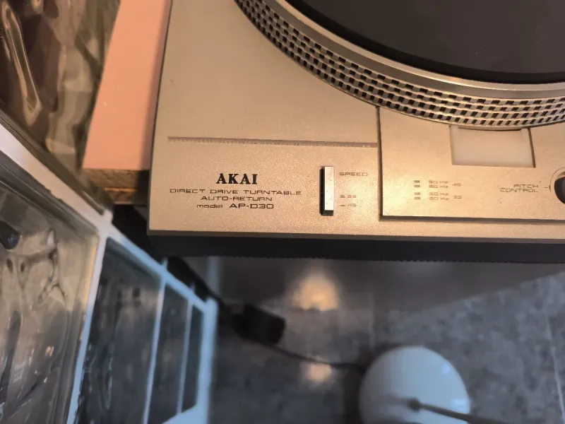 Tocadiscos Akai Direct Drive afbeelding 3