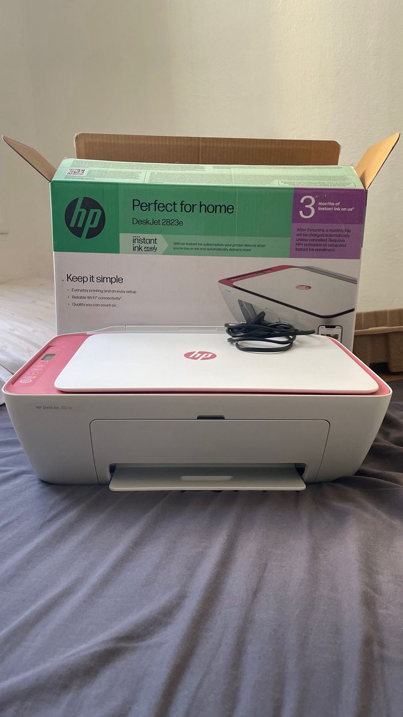 Impresora HP DeskJet 2823e Rosa/Blanca