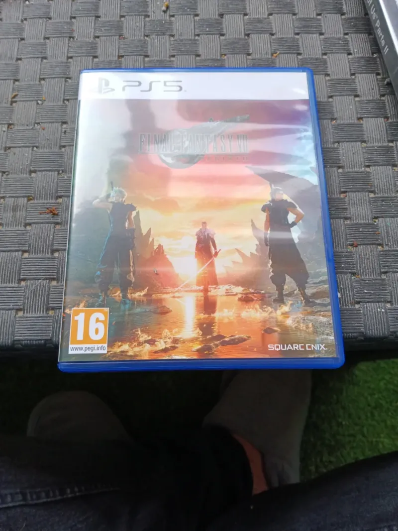 Final Fantasy VII Rebirth PS5 como nuevo