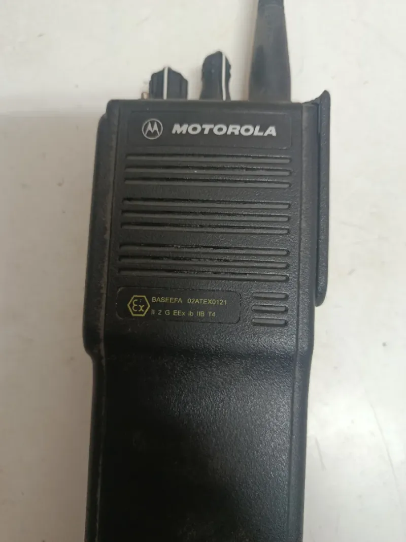Radio Motorola HT1000 16 Canales afbeelding 2