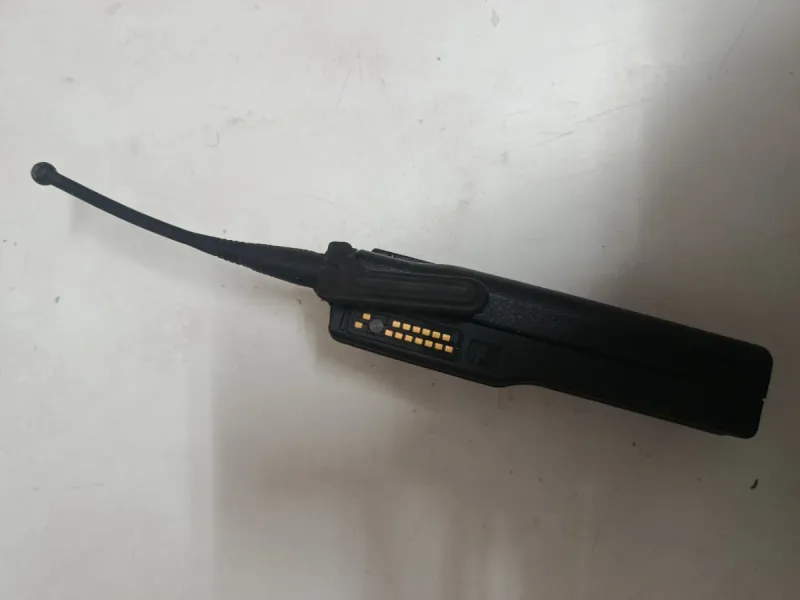 Radio Motorola HT1000 16 Canales afbeelding 6