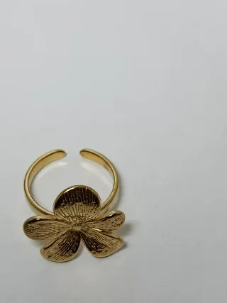 Anillo flor acero inoxidable dorado