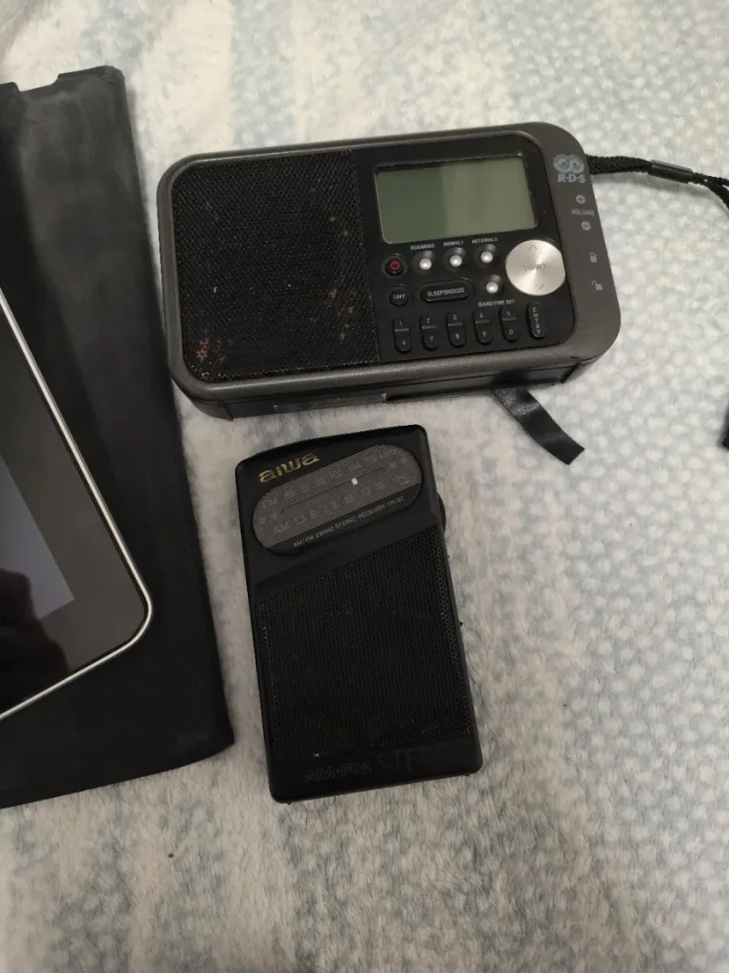 Lote: iPad, Smartwatch y Radio afbeelding 3