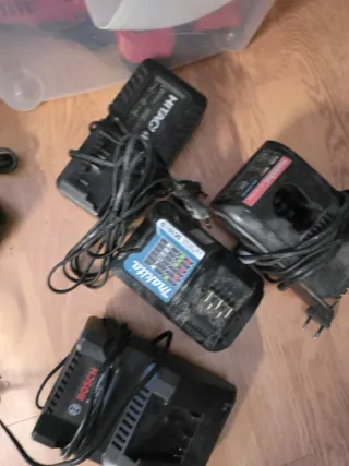4 Caricatori Rottami Bosch Makita Hitachi