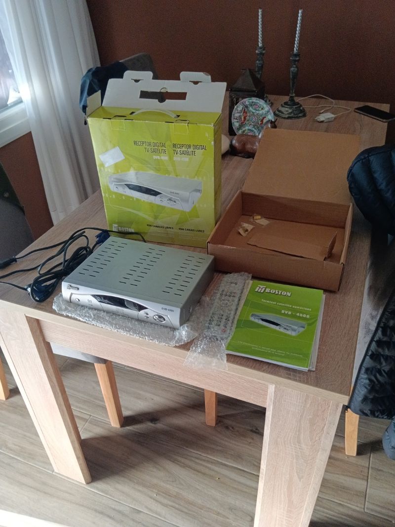 Receptor Digital Boston DVB-4500