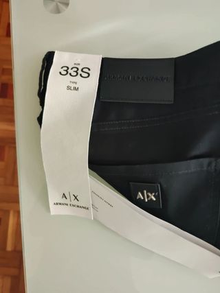 Armani Exchange Jeans W33S Azul oscuro.