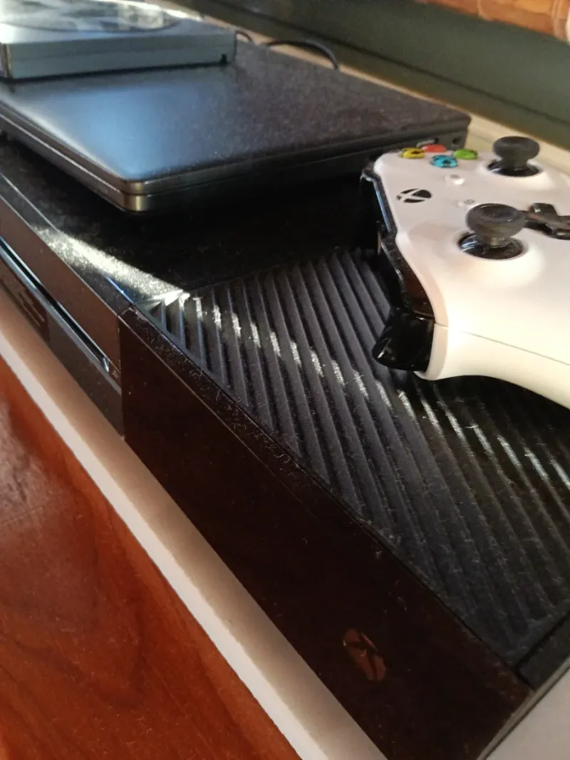 Xbox One Blanco y Negro más tres juegos. afbeelding 3
