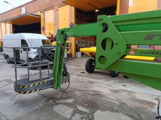 PLATAFORMA ELEVADORA 4x4 - 17 mts GASOIL