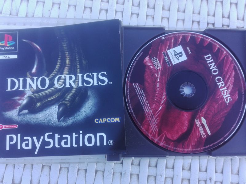PS1 Dino Crisis Capcom afbeelding 2