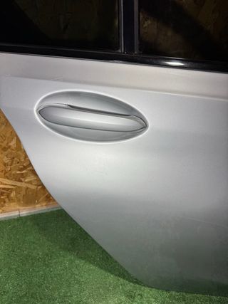 Puerta Trasera Derecha BMW G20