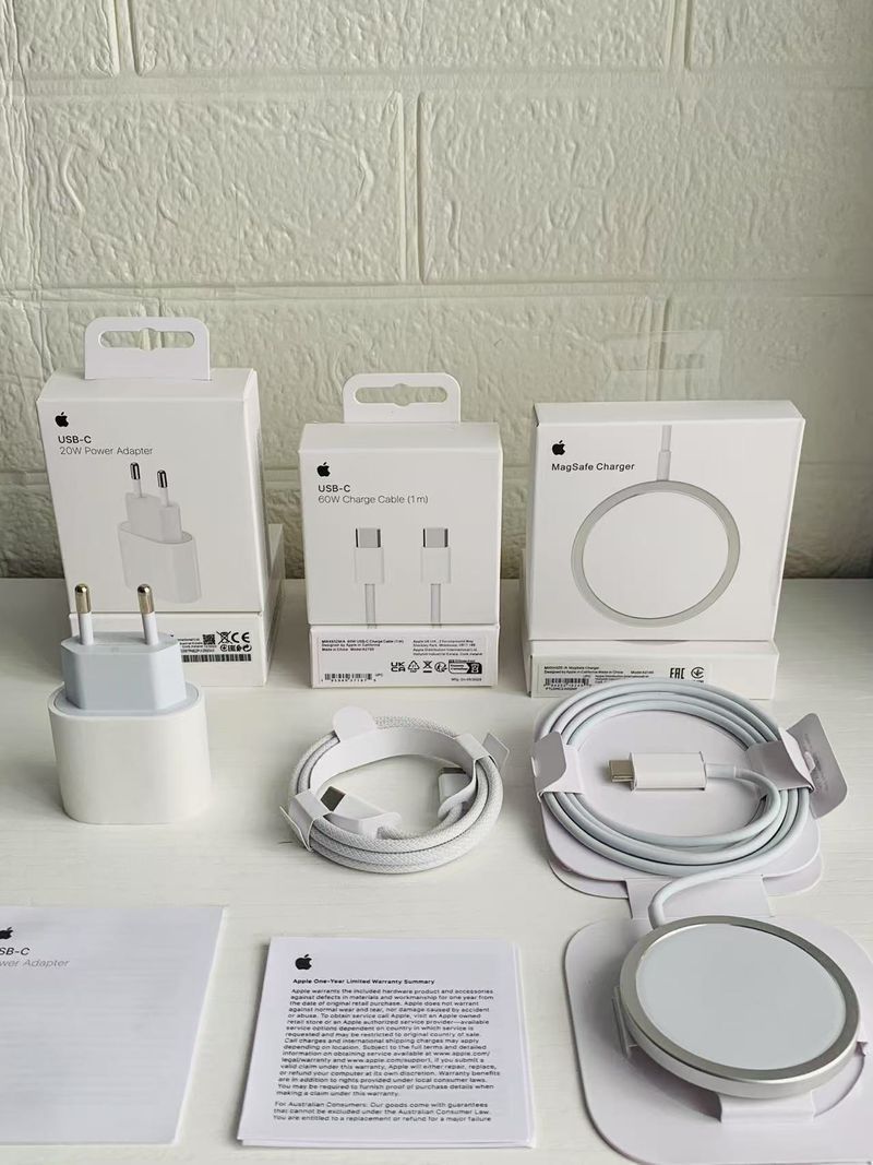 Lote Adaptador iPhone 20w/MagSafe 15w/Cable C/C 1m afbeelding 4