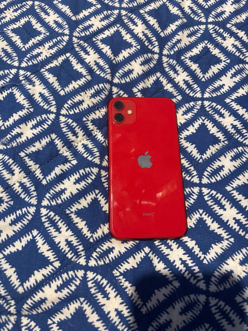 iPhone 11 64GB Rojo afbeelding 2