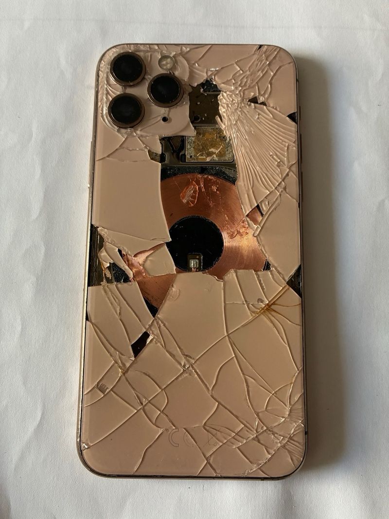 iPhone 11 Pro piezas afbeelding 2