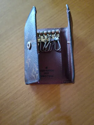 Porta llaves Louis Vuitton Monogram Marrón