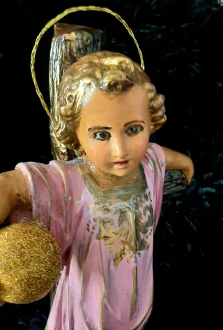 Niño Jesús en Cruz Olot Ojos Cristal