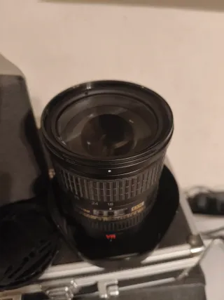 Obbiettivo Nikon AF-S 18-200mm f/3.5-5.6G ED VR