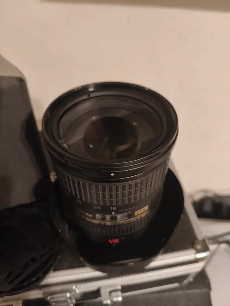 Objetivo Nikon AF-S 18-200mm f/3.5-5.6G ED VR afbeelding 4