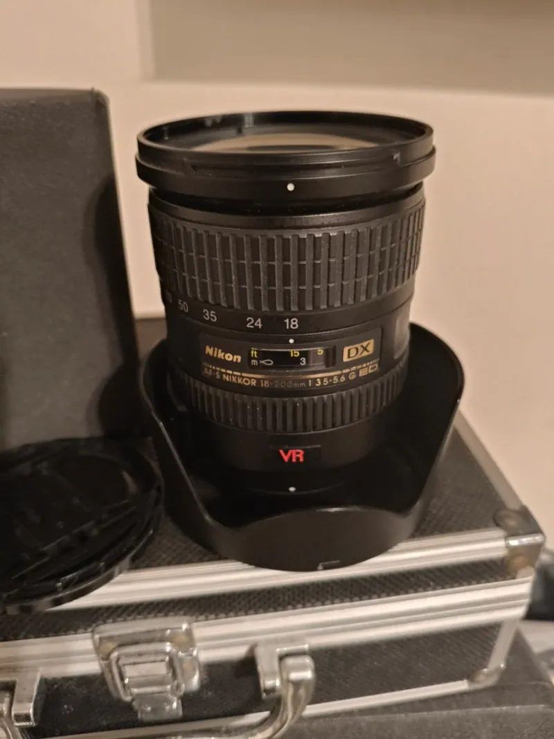 Objetivo Nikon AF-S 18-200mm f/3.5-5.6G ED VR afbeelding 6