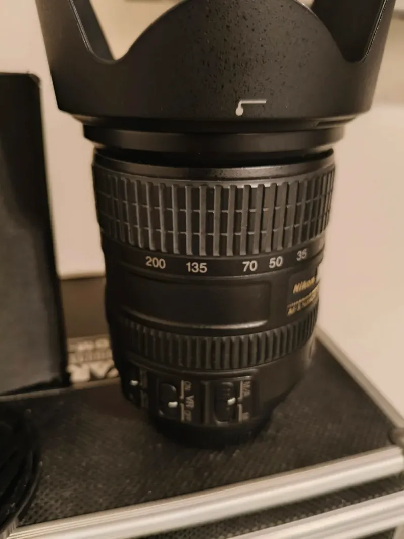 Objetivo Nikon AF-S 18-200mm f/3.5-5.6G ED VR afbeelding 9
