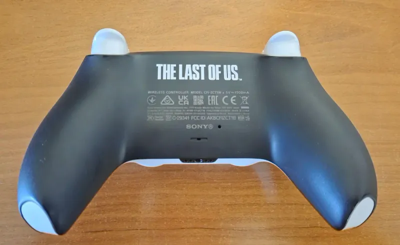 PS5 DualSense The Last Of Us afbeelding 2