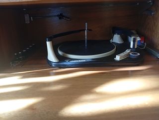 Radio Tocadiscos Vintage Madera