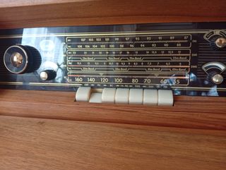 Radio Tocadiscos Vintage Madera