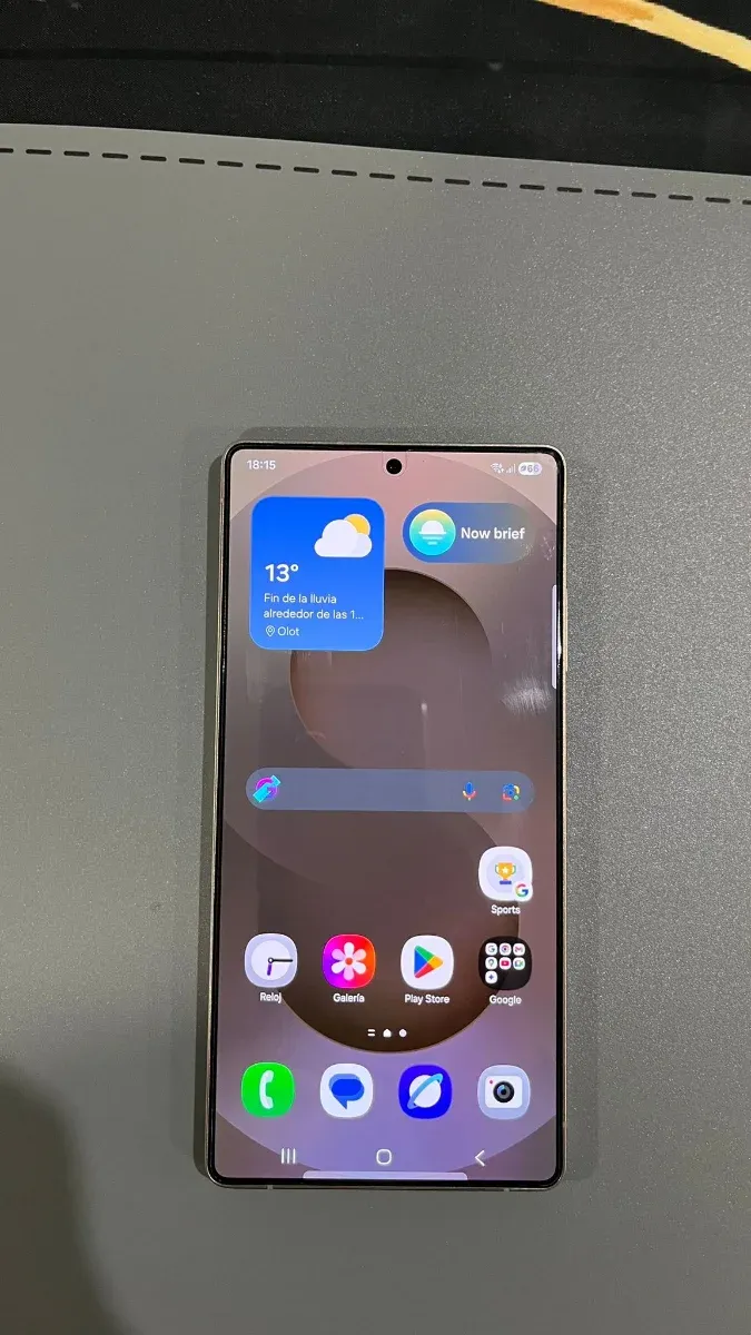 Samsung S25 Ultra 512GB Como Nuevo + Fundas