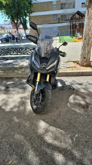 Honda X-ADV 750 Negra/Gris Automática