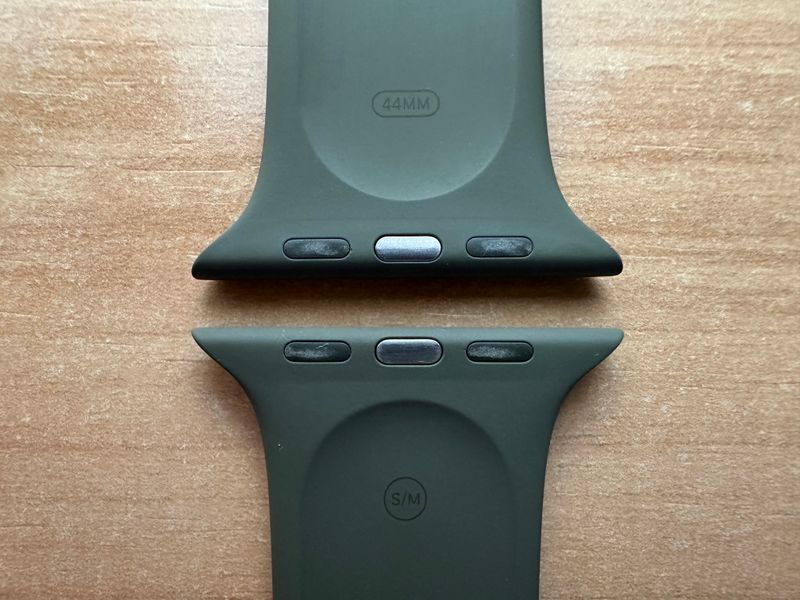 Apple Watch 44mm. Khaki Sport Band S/M afbeelding 3