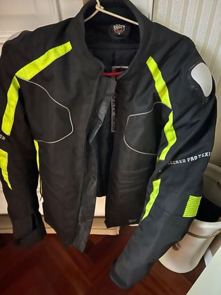 Chaqueta moto chico negra y amarilla