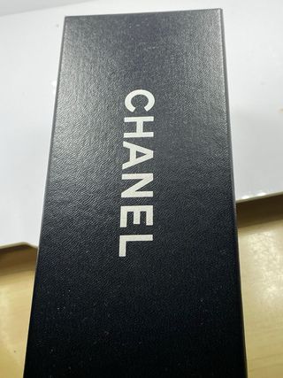 Gafas de sol Chanel negras y grises