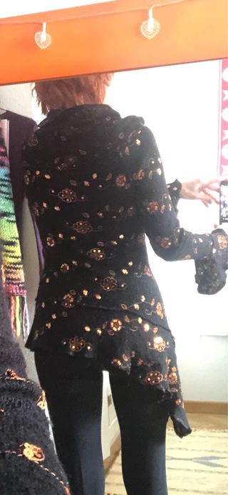 Jersey asimétrico con lentejuelas