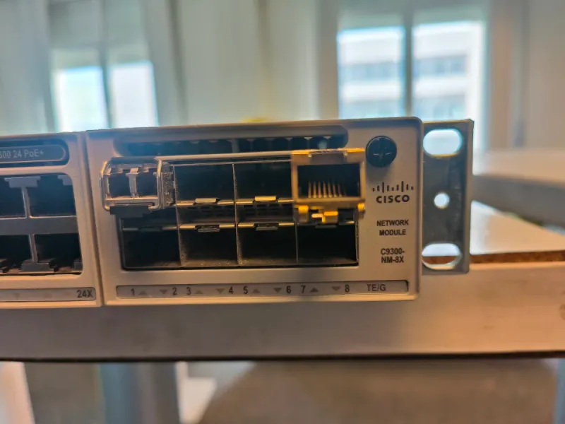 Switch Cisco 24 Puertos afbeelding 3