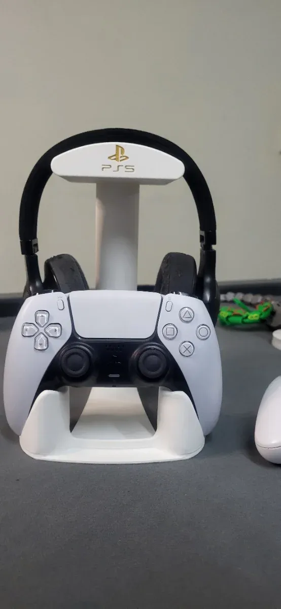 Soporte para mando y auriculares PS5