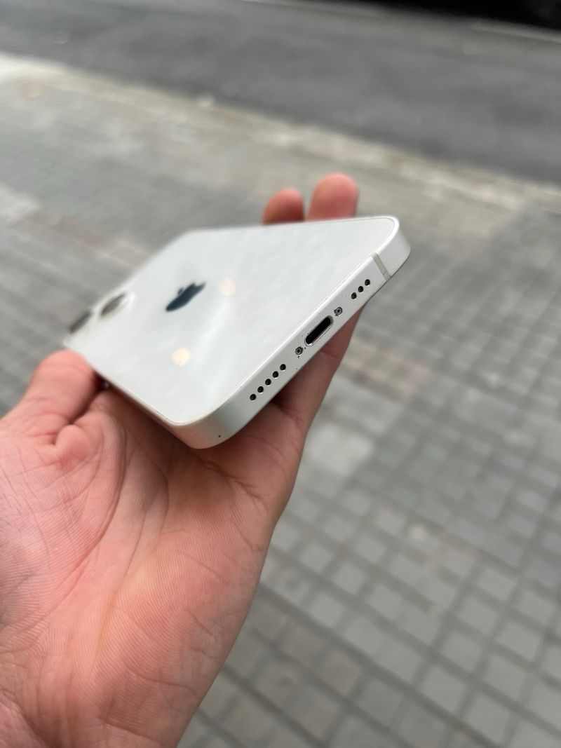 iPhone 13 128gb seminuevo afbeelding 4