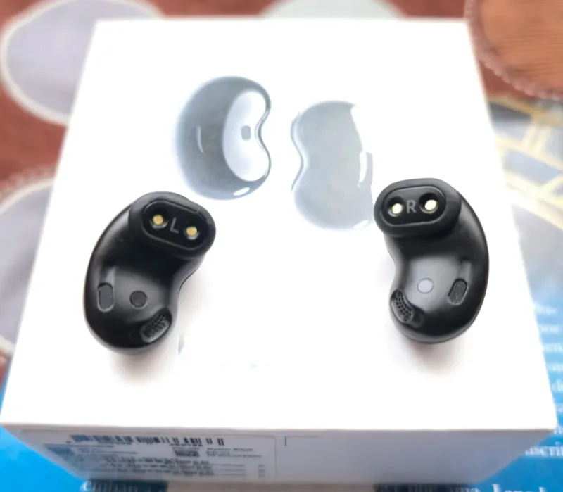 Samsung Galaxy Buds Live Negros afbeelding 6