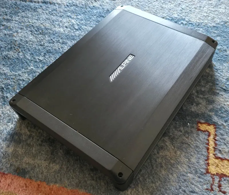 Amplificador 4 canales Alpine BBX-F1200 600W