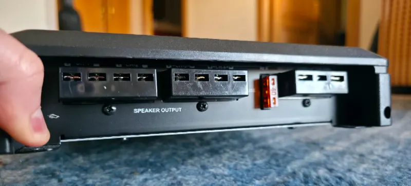 Amplificador 4 canales Alpine BBX-F1200 600W afbeelding 2