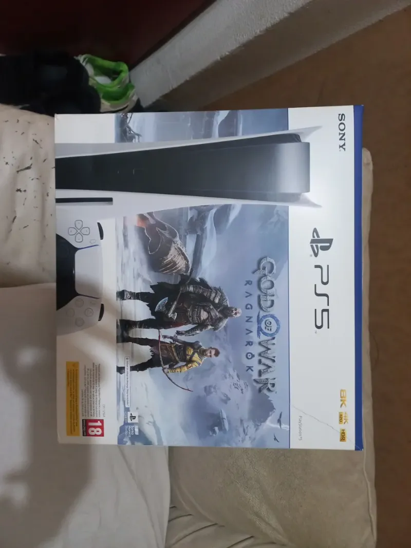 caja nueva play 5 afbeelding 2