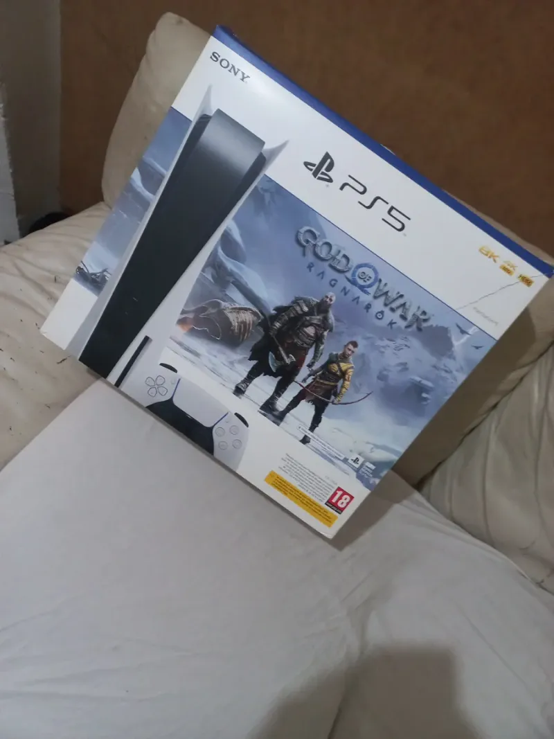 caja nueva play 5 afbeelding 8