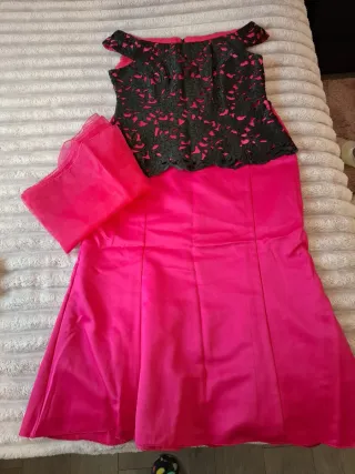 Vestido Negro y Rosa Encaje