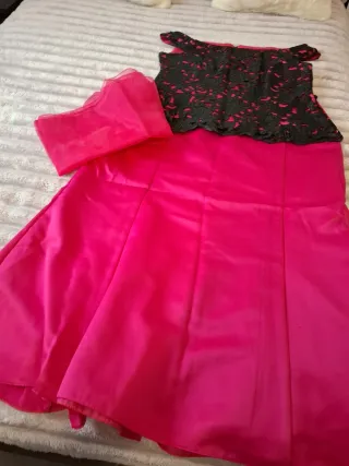 Vestido Negro y Rosa Encaje