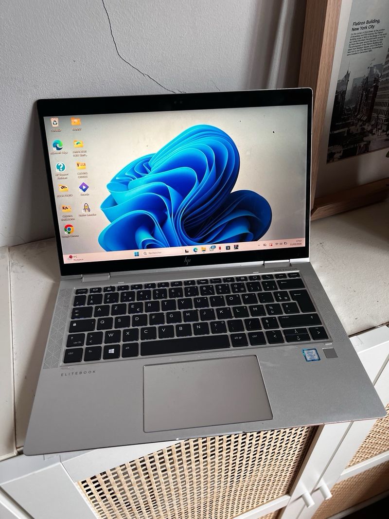 HP EliteBook x360 1030 G3 Plata - Impecable afbeelding 3